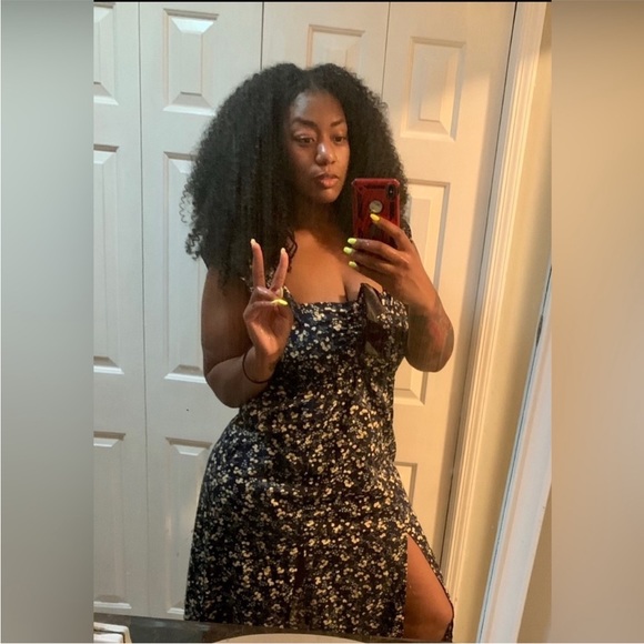 Meet your Posher, Kourtney - Picture 1 of 2